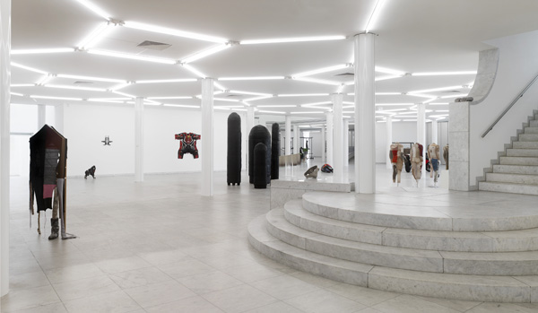 Installationsansicht, ALEXANDRA BIRCKEN, Museum Abteiberg Mönchengladbach, © VG Bild-Kunst, Bonn 2017, Foto:Achim Kukulies