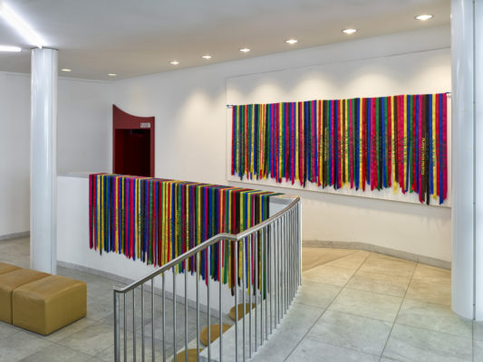 Political Ribbons for Abteiberg 2020, screen printing ink on satin ribbons; Courtesy of the artist, Capitain Petzel Berlin, Andrew Kreps Gallery New York, Vielmetter Los Angeles. Photo: Achim Kukulies