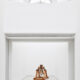 Hiwa K, The Bell, 2020; courtesy the artist, KOW Berlin and Ida Pisani, Ausstellungsansicht Museum Abteiberg Foto: Achim Kukulies, Düsseldorf, 2021